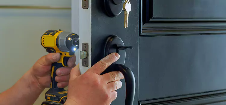 Commercial Door Lock Installation South Valley